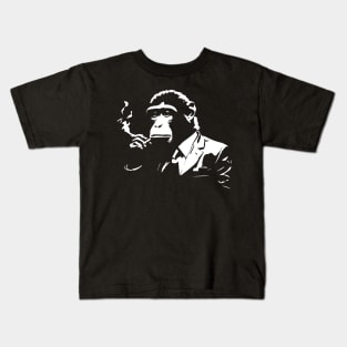 monkey smokes Kids T-Shirt